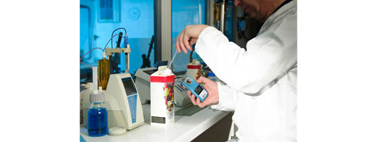 Bellingham & Stanley; OPTi Brix refractometer in the lab fruit juice testing
