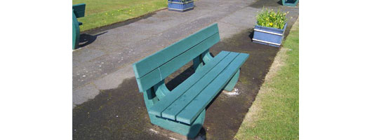 Bowling Green Swansea recycled plastic benches