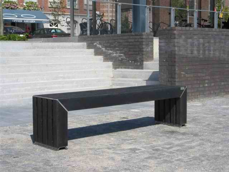 The Avenue Bench