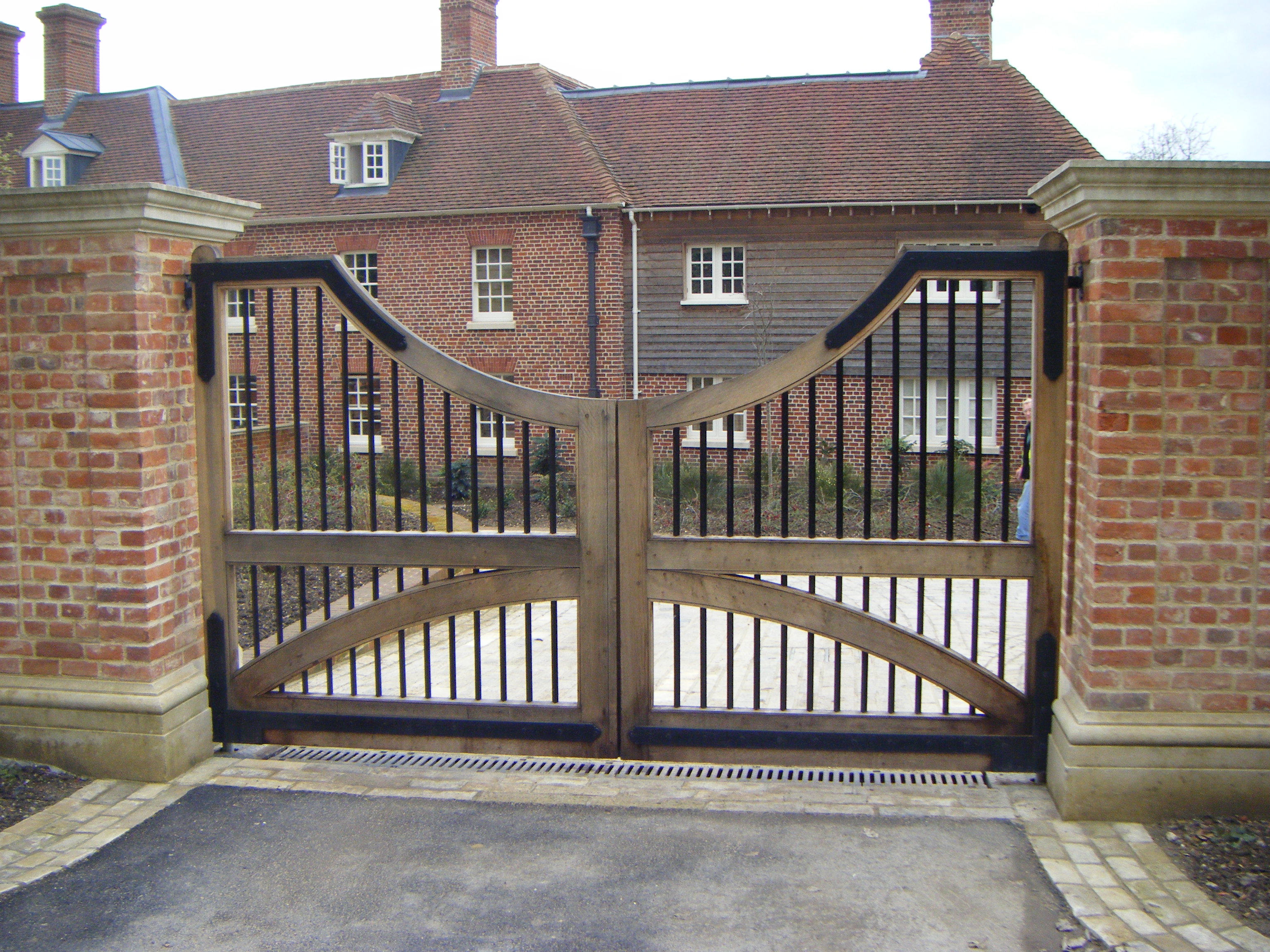 Dray Timber Gate