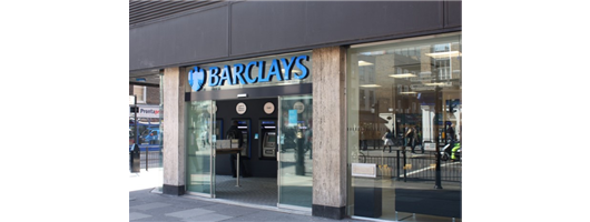 STA 22 Sliding Doors - Barclays Bank, Baker Street in London