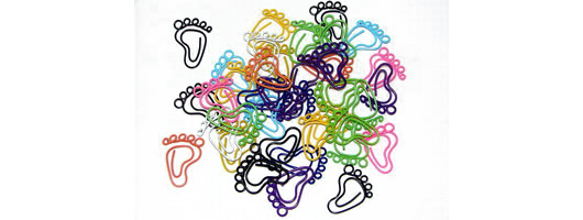 Foot shaped promotional paperclips