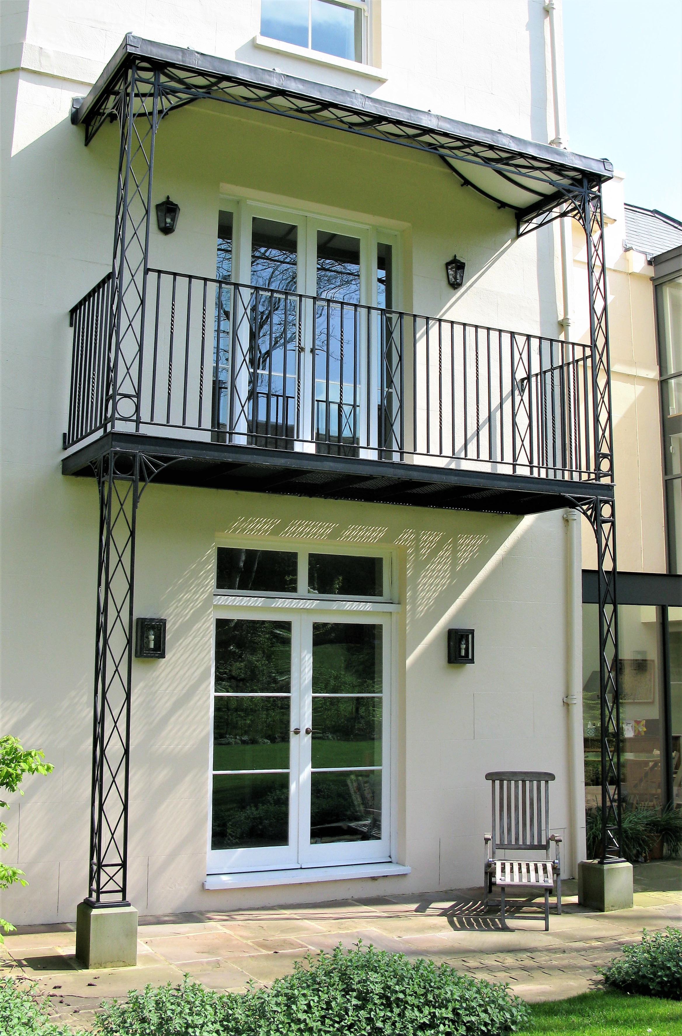 Regency Light Style Veranda Balcony with Lead Finished Roof Framework & Railings
