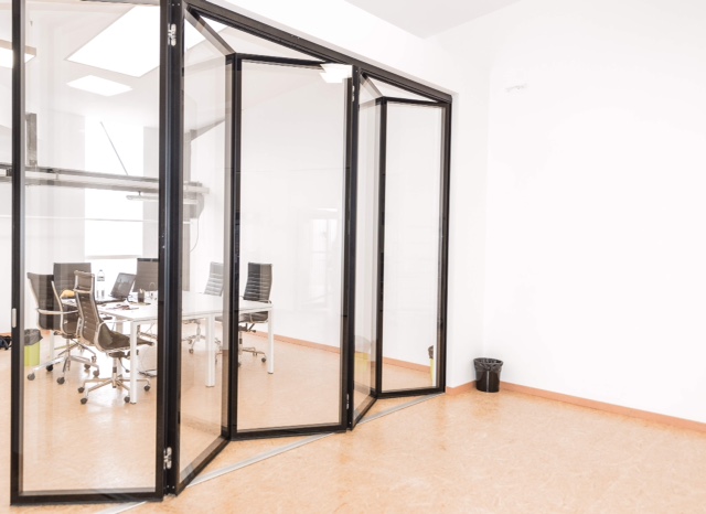 Moving Designs Glass Partitions