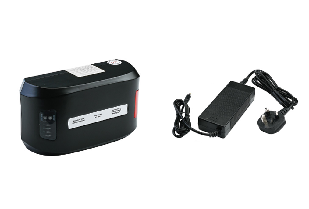 900H Battery & Charger