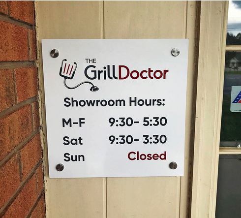 Eye-Catching Business Hours Signs