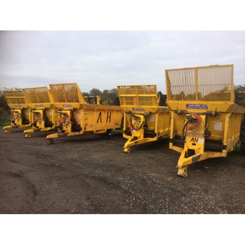 Ex Hire Manure Spreaders