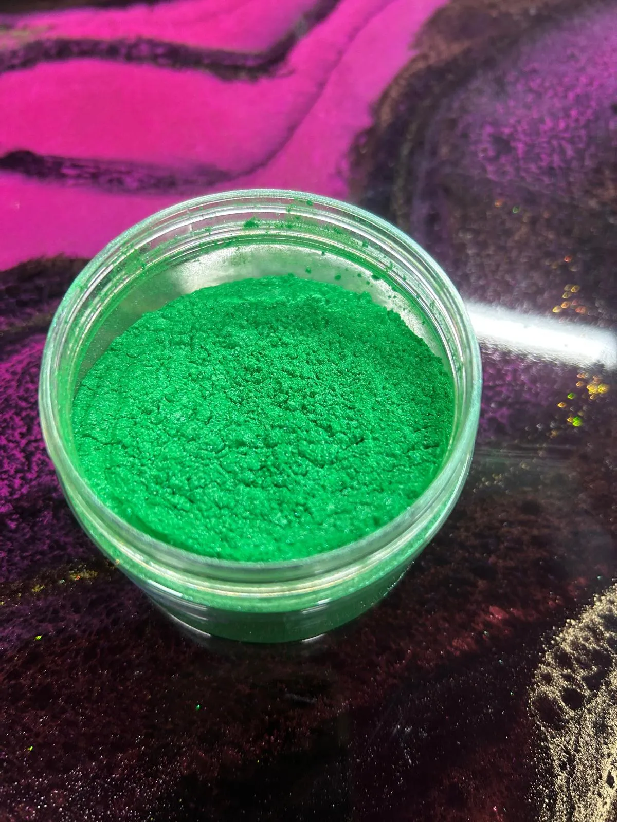 Metallic Epoxy Powder Pigment – Lime Green 50g or 300g