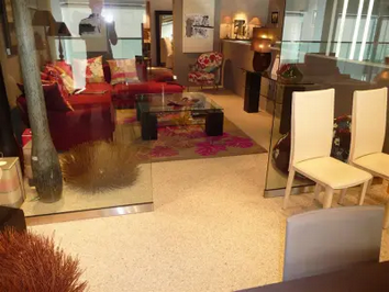 Case Studies: Multiquartz Marble Flooring for Roche Bobois