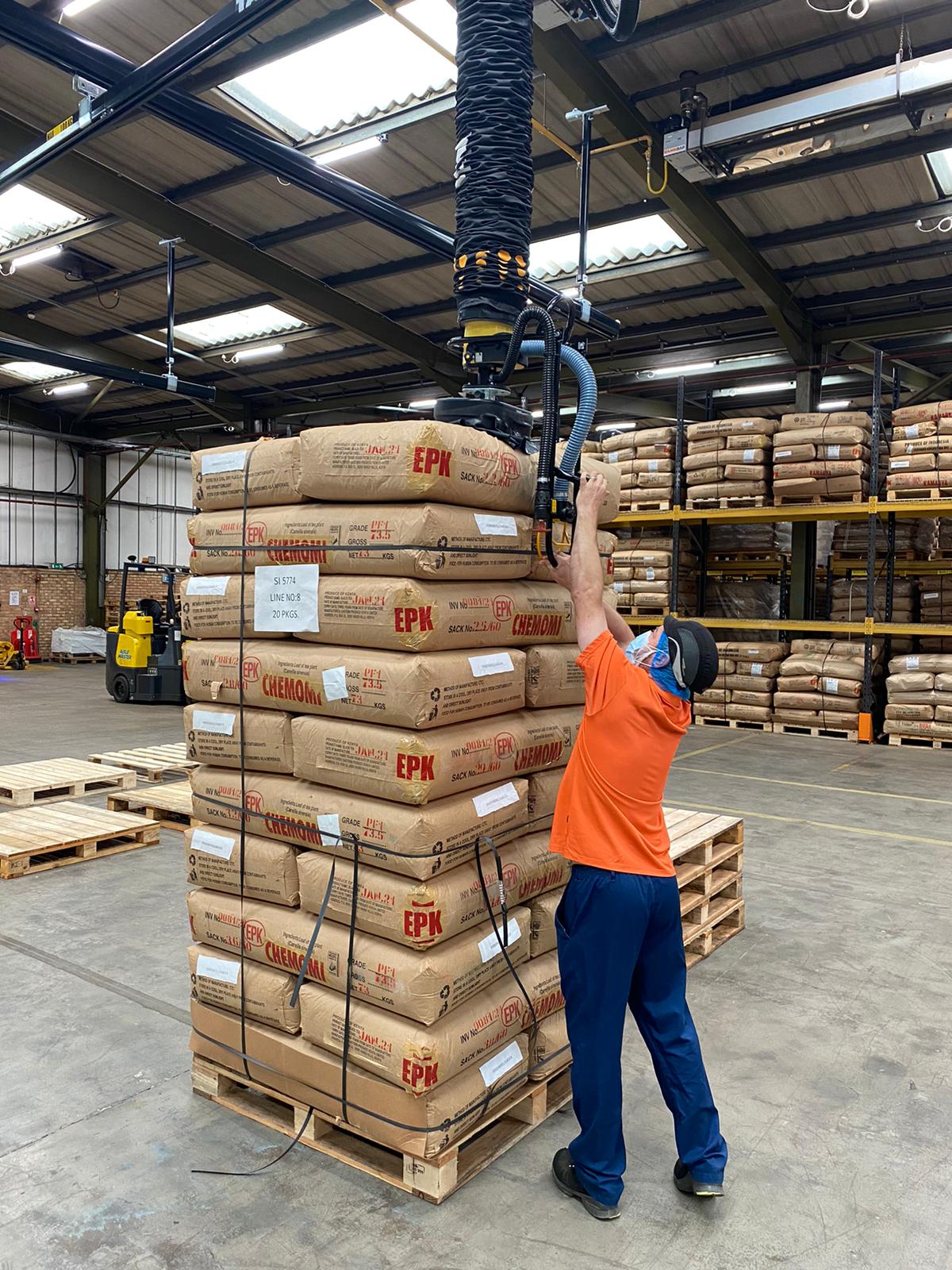 vacuum lifting bags from high positions