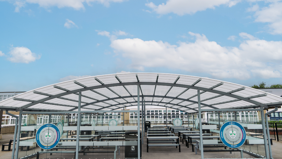 Bespoke enclosed learning spaces by A&S Landscape designed for teaching, reading and group activities.