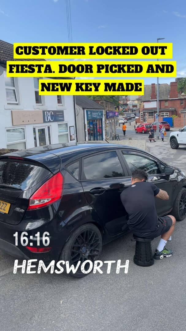 Non-Destructive Car Entry Service