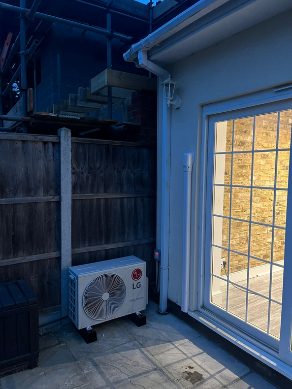 Experienced Air Conditioning Engineers