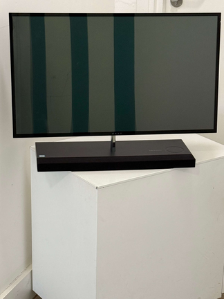 HP Bang & Olufsen Monitor in Hammersmith & Fulham