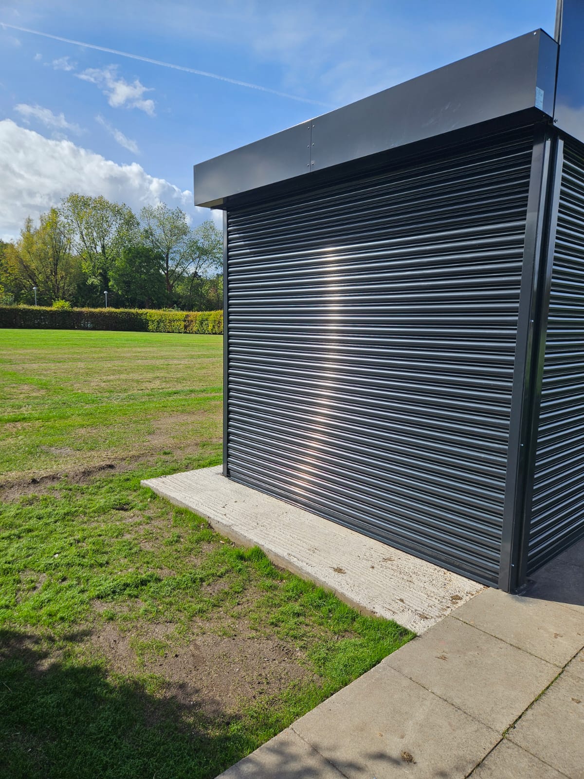Electric roller shutters