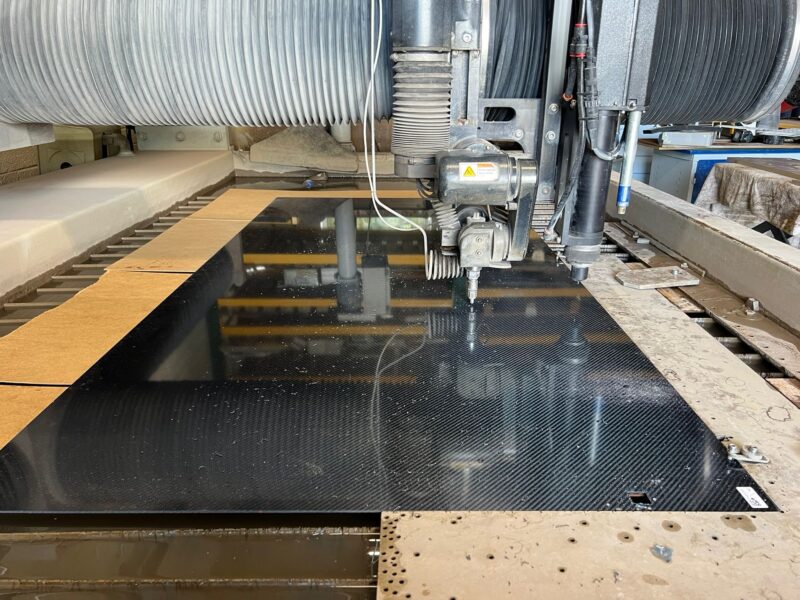 Tilt-A-Jet® Precision Cutting