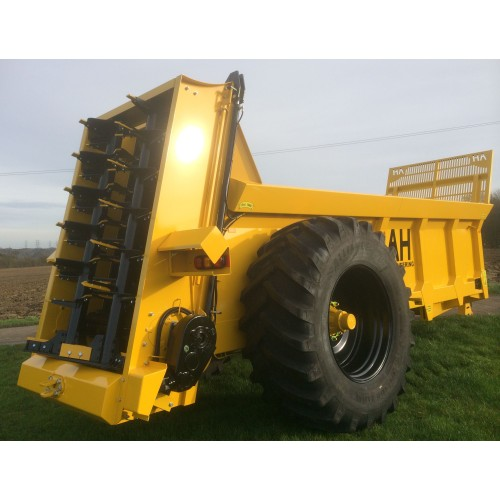 Vertical Beater Manure Spreader Hire