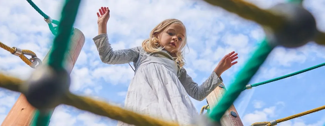 Using Nets and Rope Features in Garden & Outdoor Play Areas
