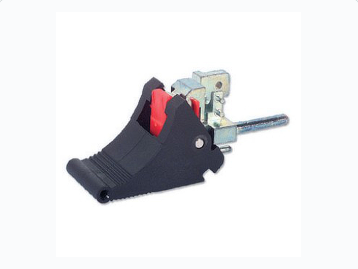 IEC & IEEE Ejector Handles