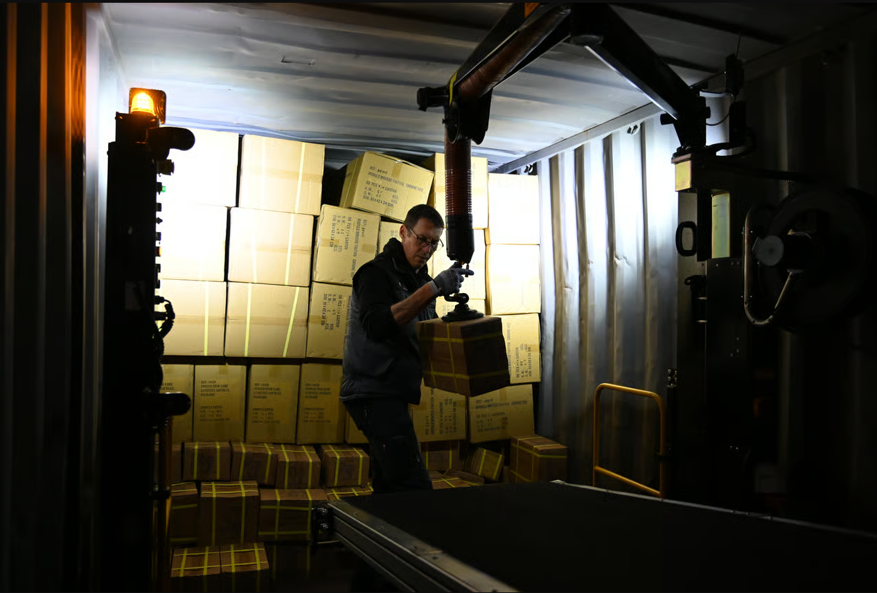 container unloading, vacuum lifting equipment, handling equipment, TAWI