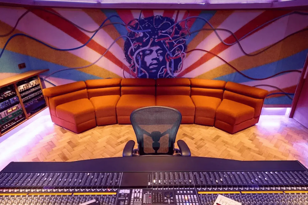 Projects: Winchester Audio Barn