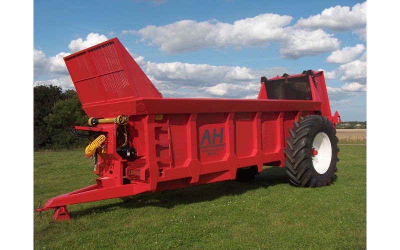 AH - Classic Vertical Beater Manure Spreaders Sales