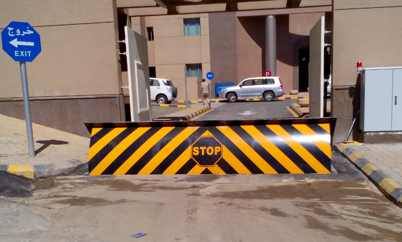 High Impact Rated Hydraulic Shallow Mount Road Blocker – GSR-SX Series