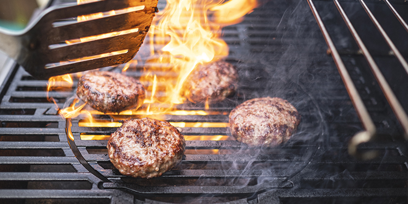 6 Essential Tips on How To Keep Food Safe This Summer