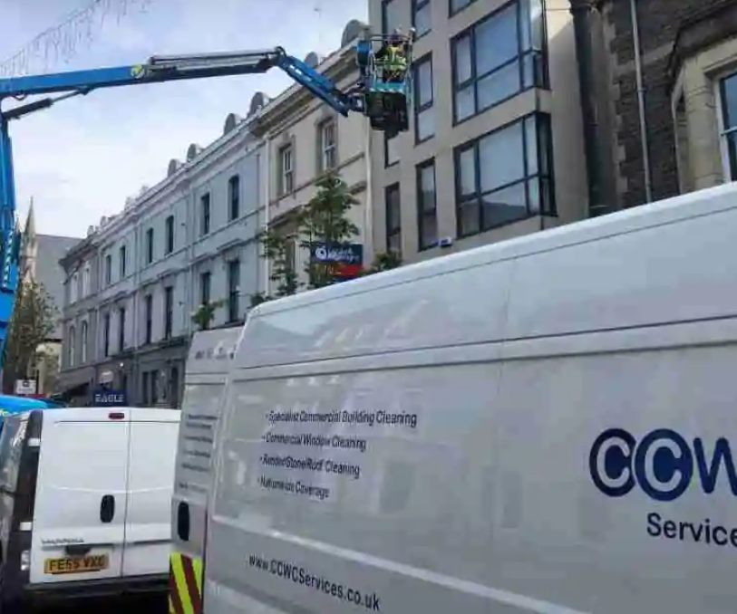 High Level Commercial & Corporate Building Cleaning