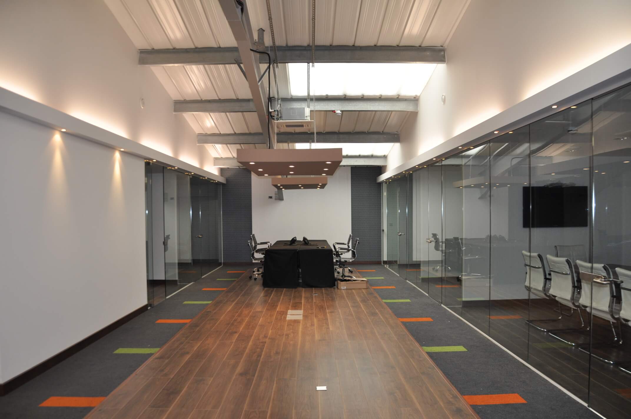 What Is A Mezzanine Floor And What Are The Benefits Of Mezzanine