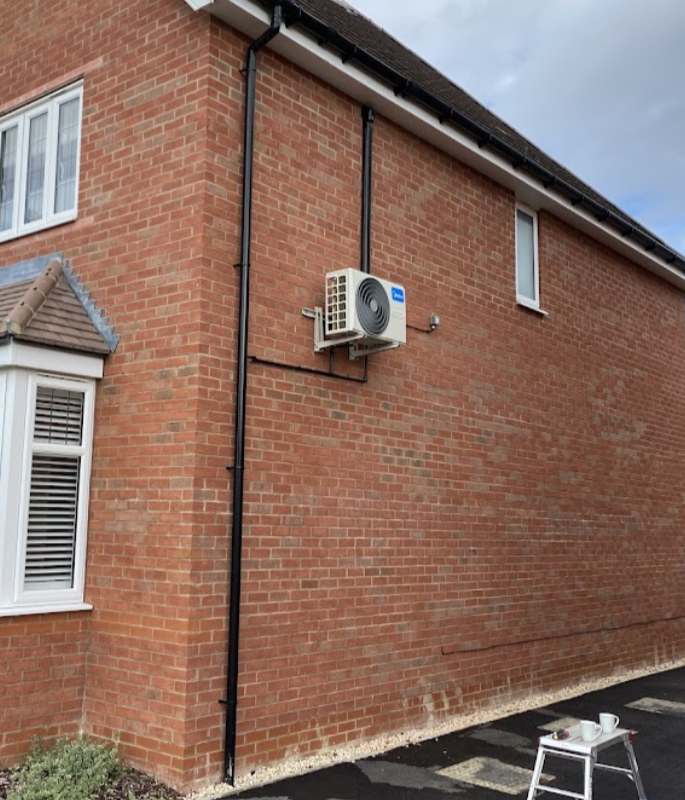 Air Conditioning Maintenance & Servicing