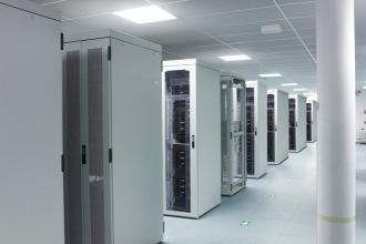 19" rack access control from EMKA