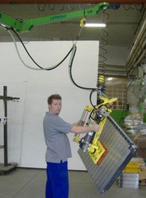 radiator handling with Scaglia Indeva Industrial Manipulator