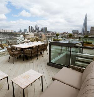 Free standing box rooflight for music centres
