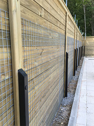 Acoustic barriers protect detector dogs at UK airport