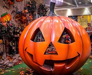 From Carved Pumpkins to Pirate Ships: A Prop Maker''s Take on Halloween''s Grand Evolution