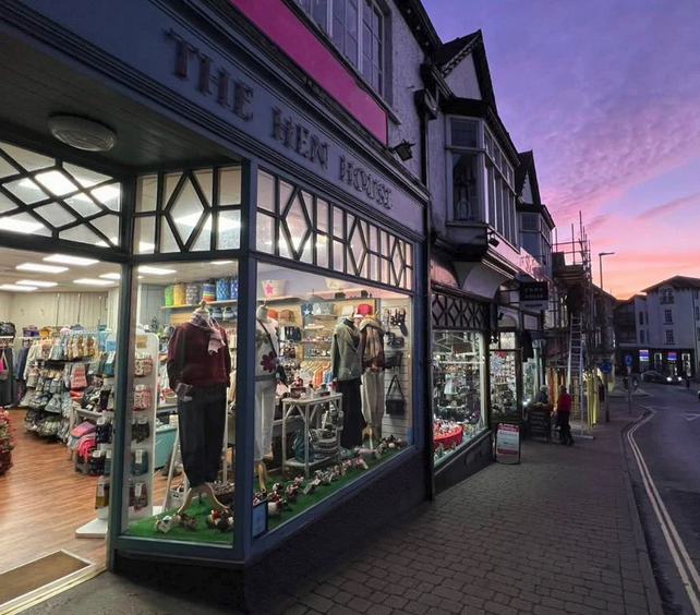 Business Premises / Commercial Cleaning Services serving Ambleside