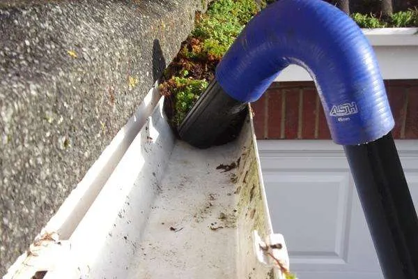 Gutter Cleaning Bedford