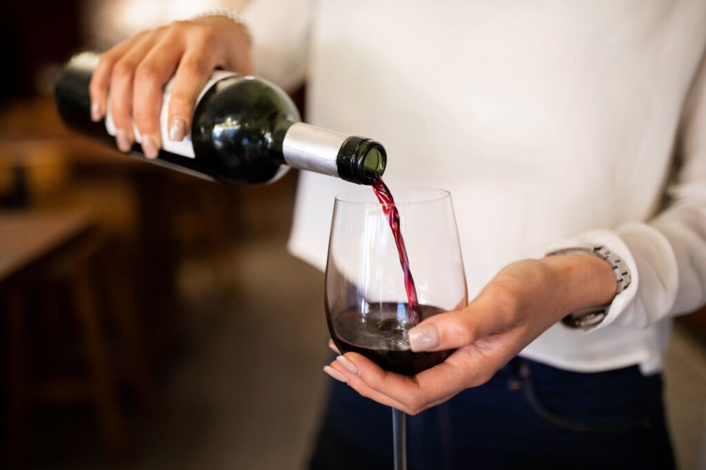 Psychology of the perfect wine glass