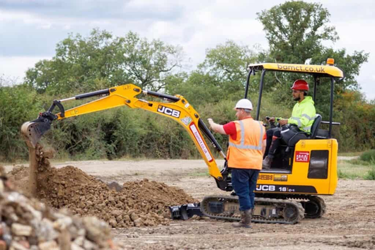EUSR PLUS Mini Digger Courses in Wokingham