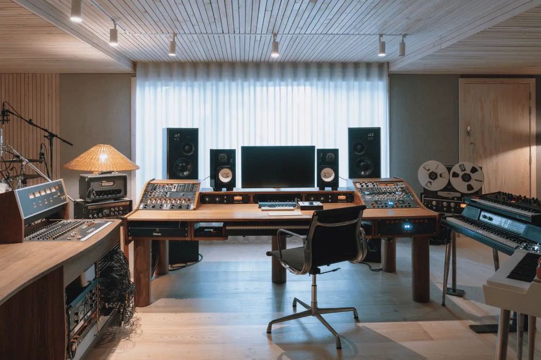 Projects: Oh Wonder — Silent Studio HVAC