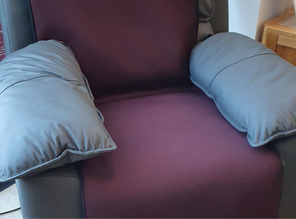 Recliner Chair Overlay &minus; Very High Risk to Stage 4