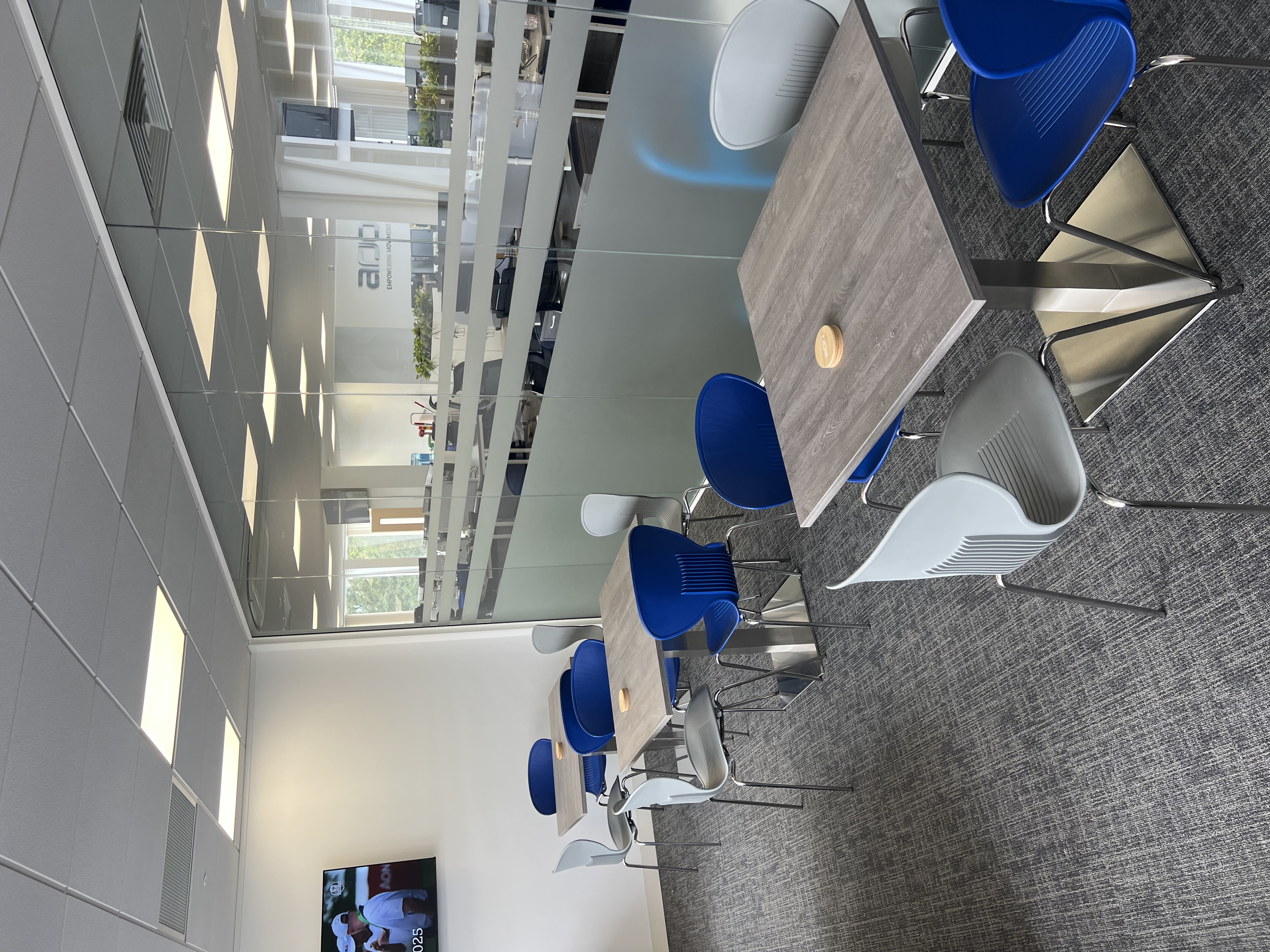 Transforming an office into a fully zoned, functional workspace