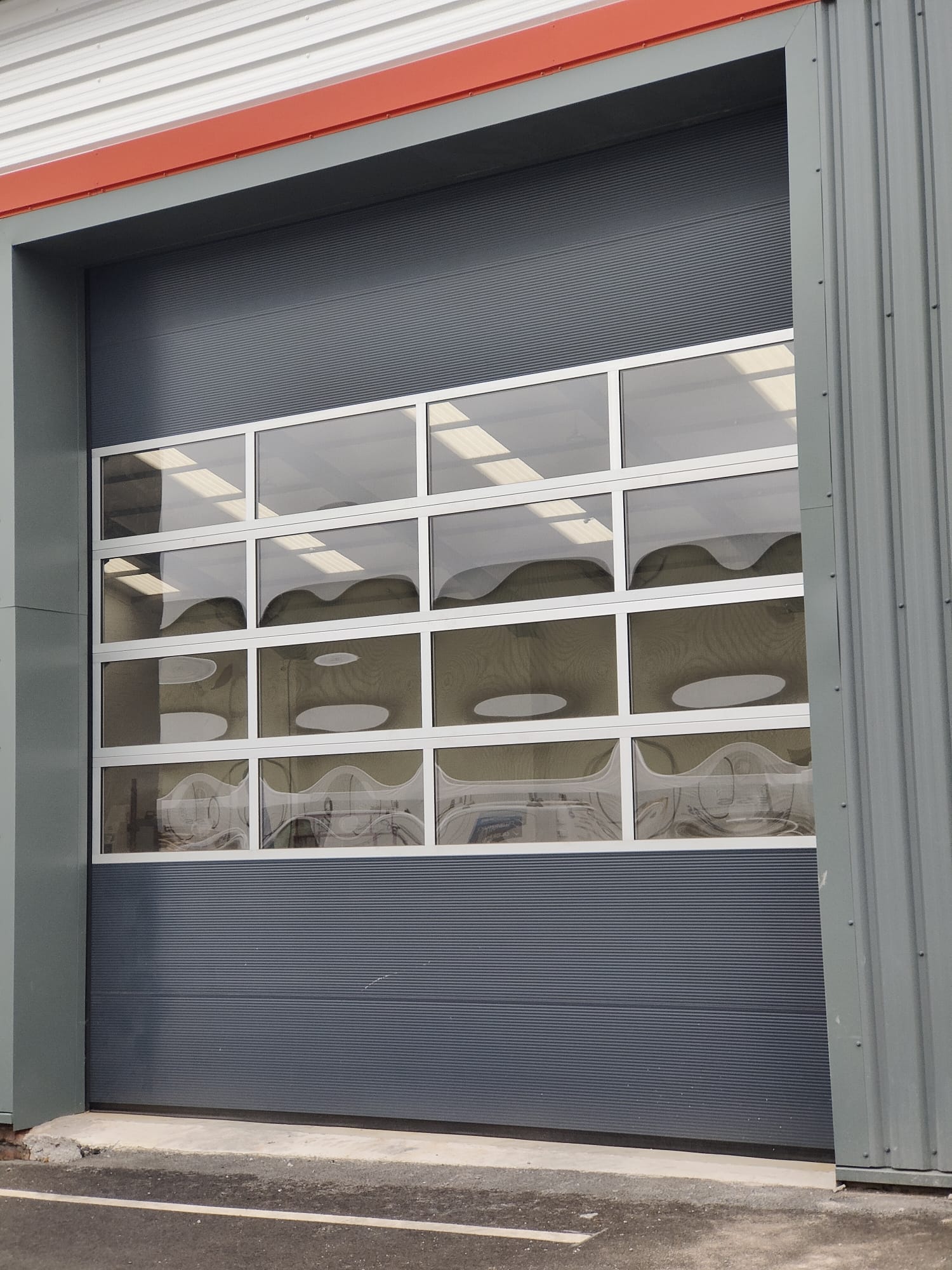 Panoramic sectional overhead door